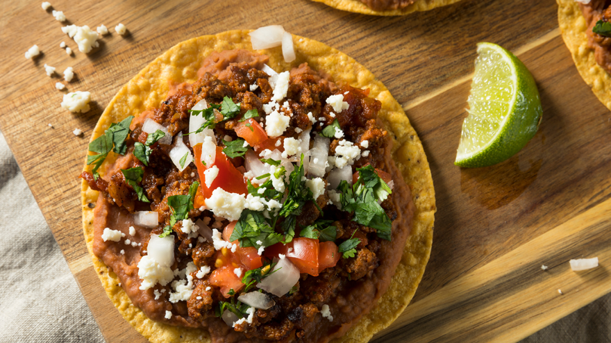 chilli mince tostadas